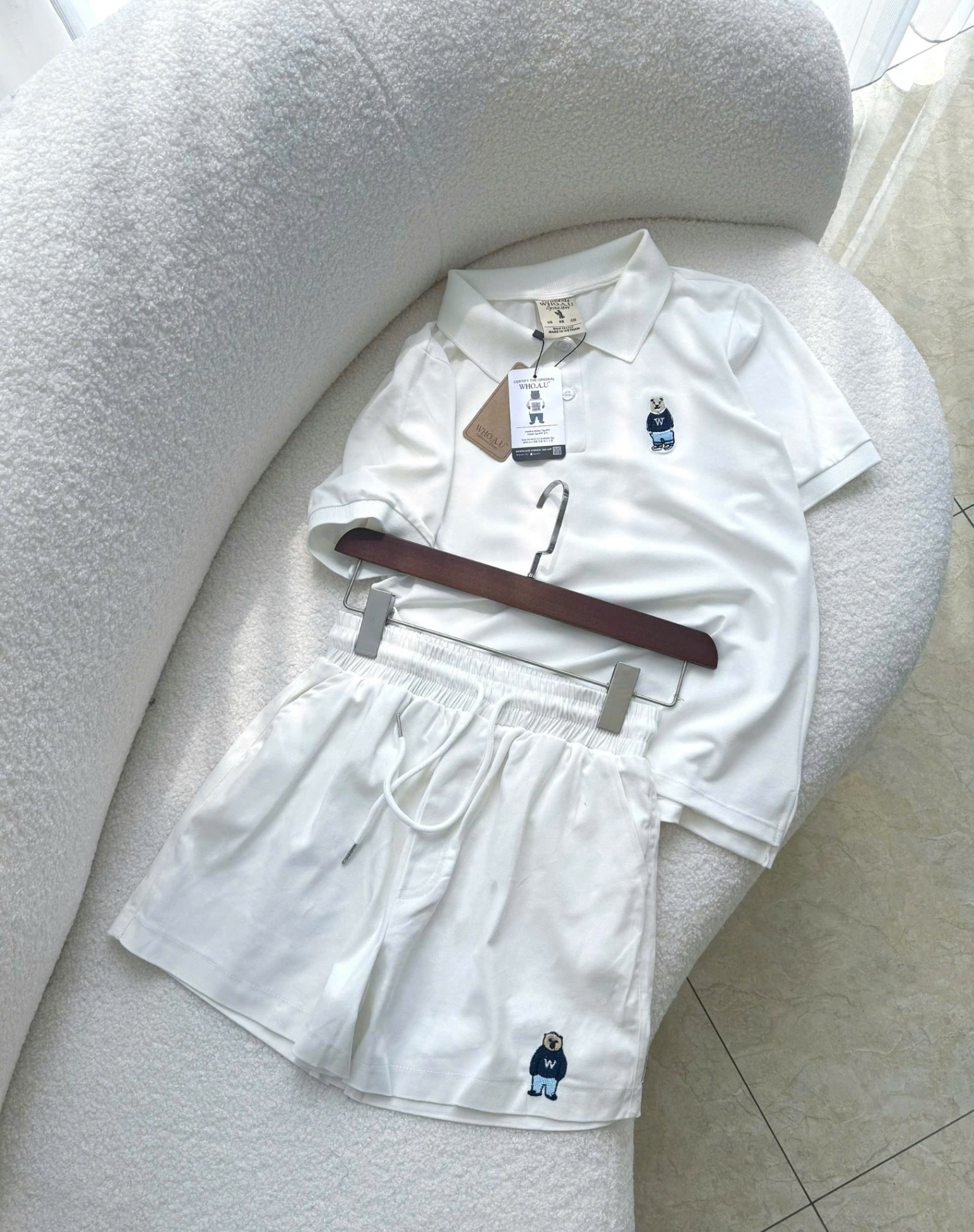 SÉT ÁO MIX QUẦN SHORT THÊU GẤU WHO MÀU TRẮNG