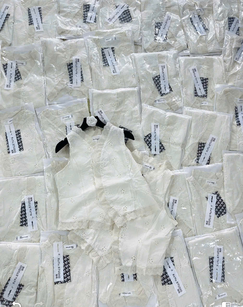 ÁO SƠ MI SÁT NÁCH HOA REN CORSET