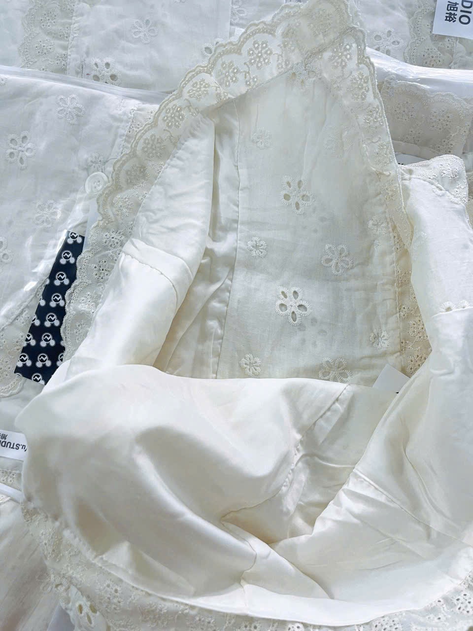 ÁO SƠ MI SÁT NÁCH HOA REN CORSET