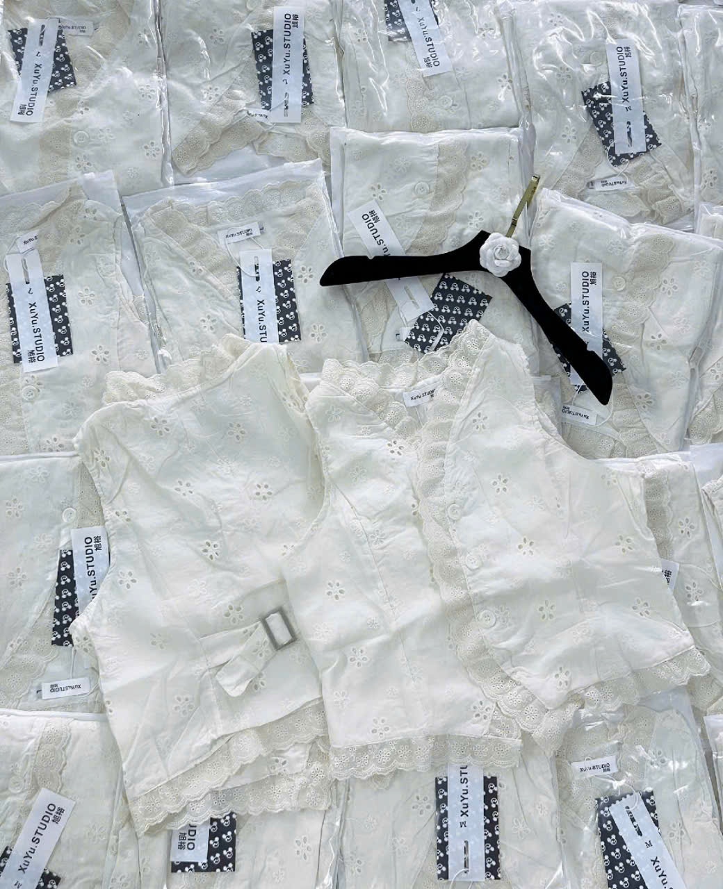 ÁO SƠ MI SÁT NÁCH HOA REN CORSET