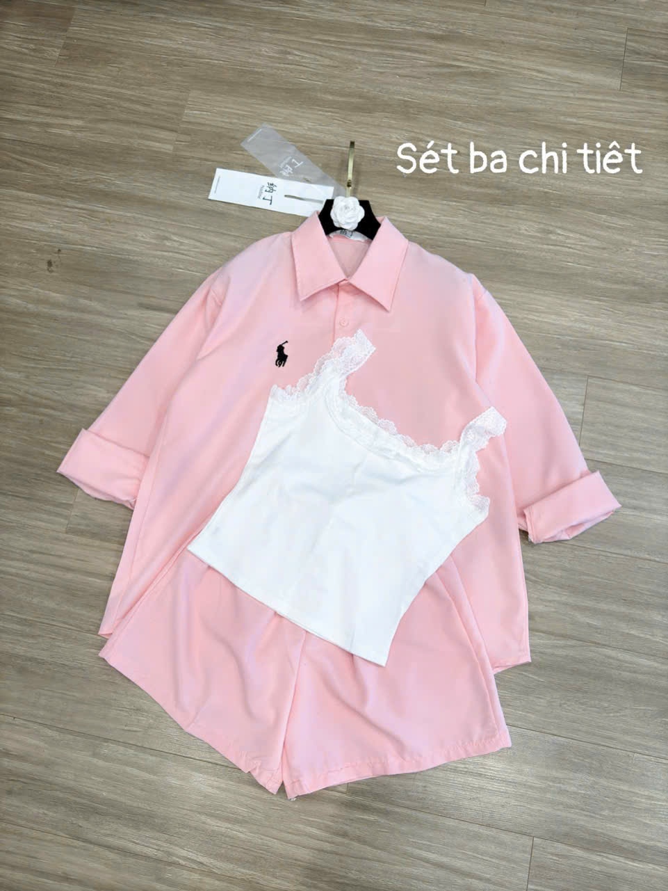 SÉT BỘ BA CHI TIẾT HỒNG ( sơ mi+ 2 Dây+sooc )