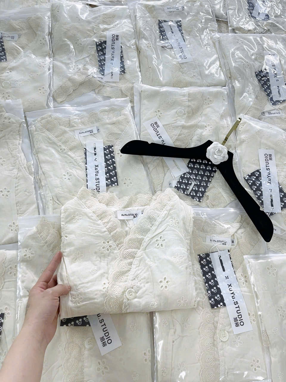 ÁO SƠ MI SÁT NÁCH HOA REN CORSET