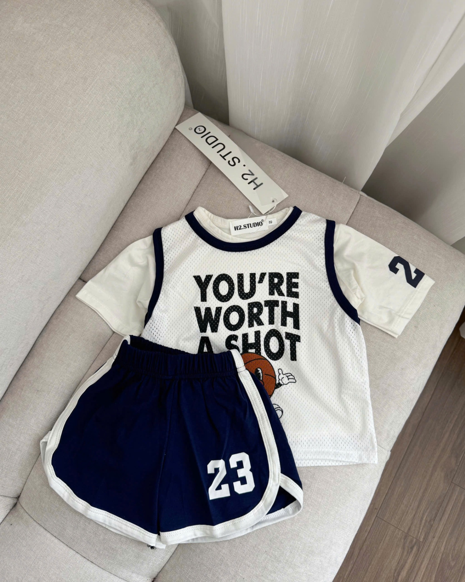SET 3 CHI TIẾT YOU ARE WORTH CHO BÉ