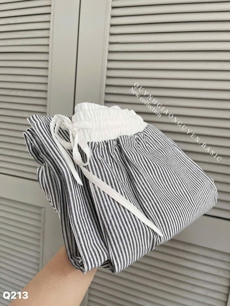 QUẦN SUÔNG KẺ SỌC LINEN CẠP TRẮNG