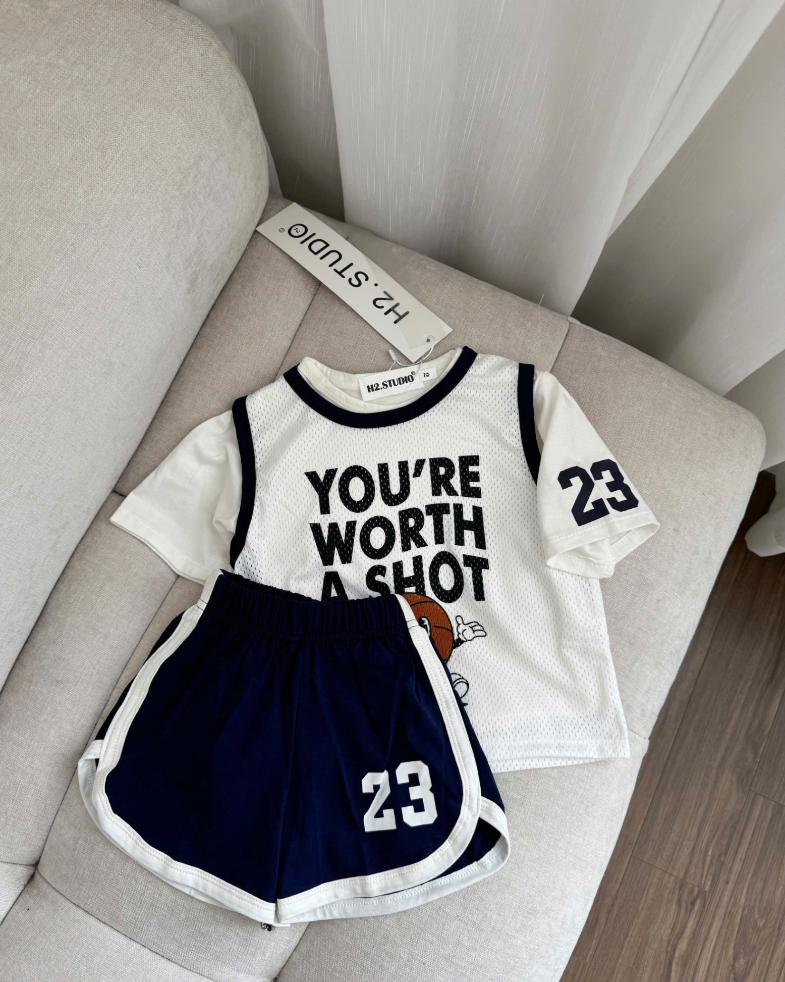 SET 3 CHI TIẾT YOU ARE WORTH CHO BÉ
