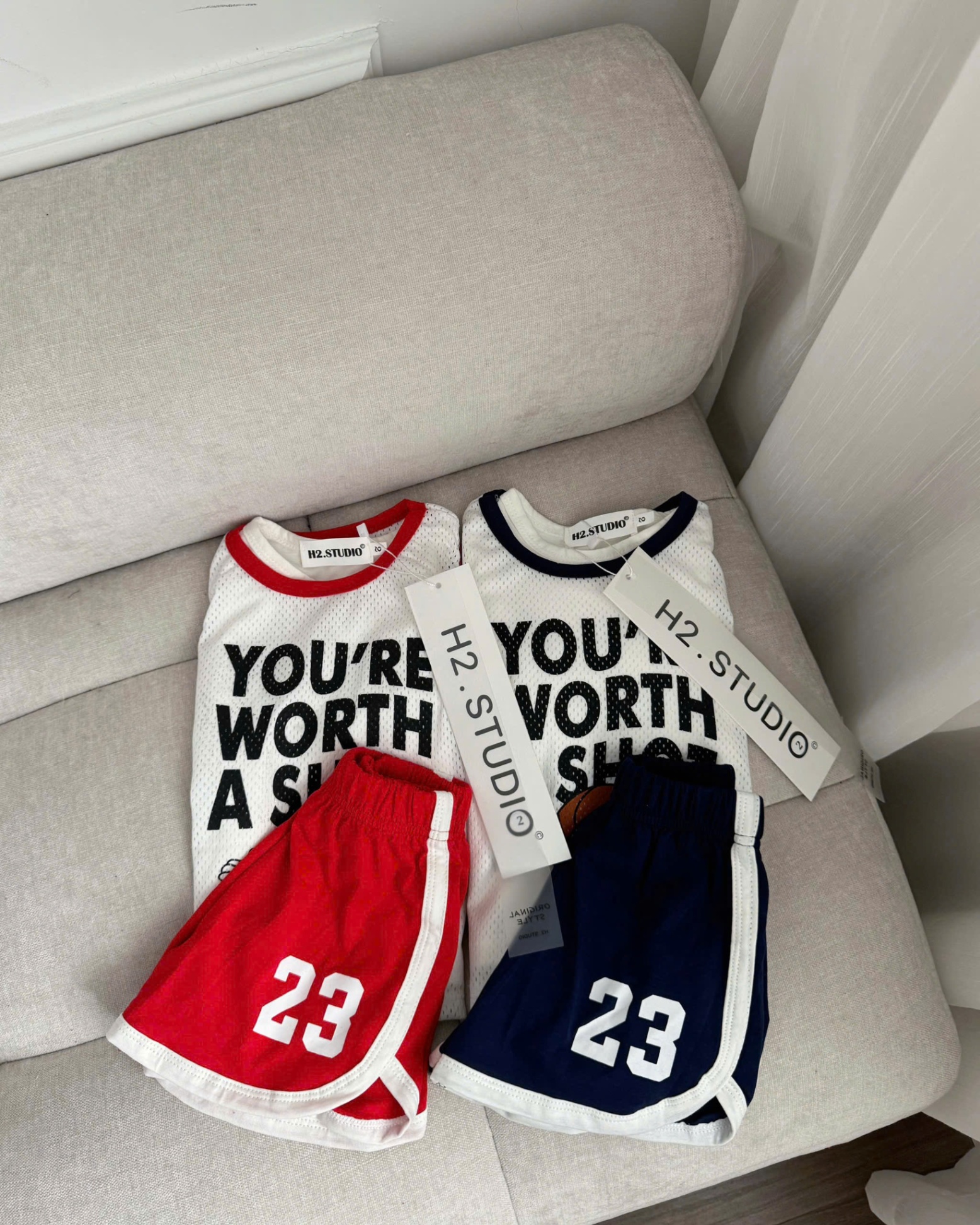 SET 3 CHI TIẾT YOU ARE WORTH CHO BÉ