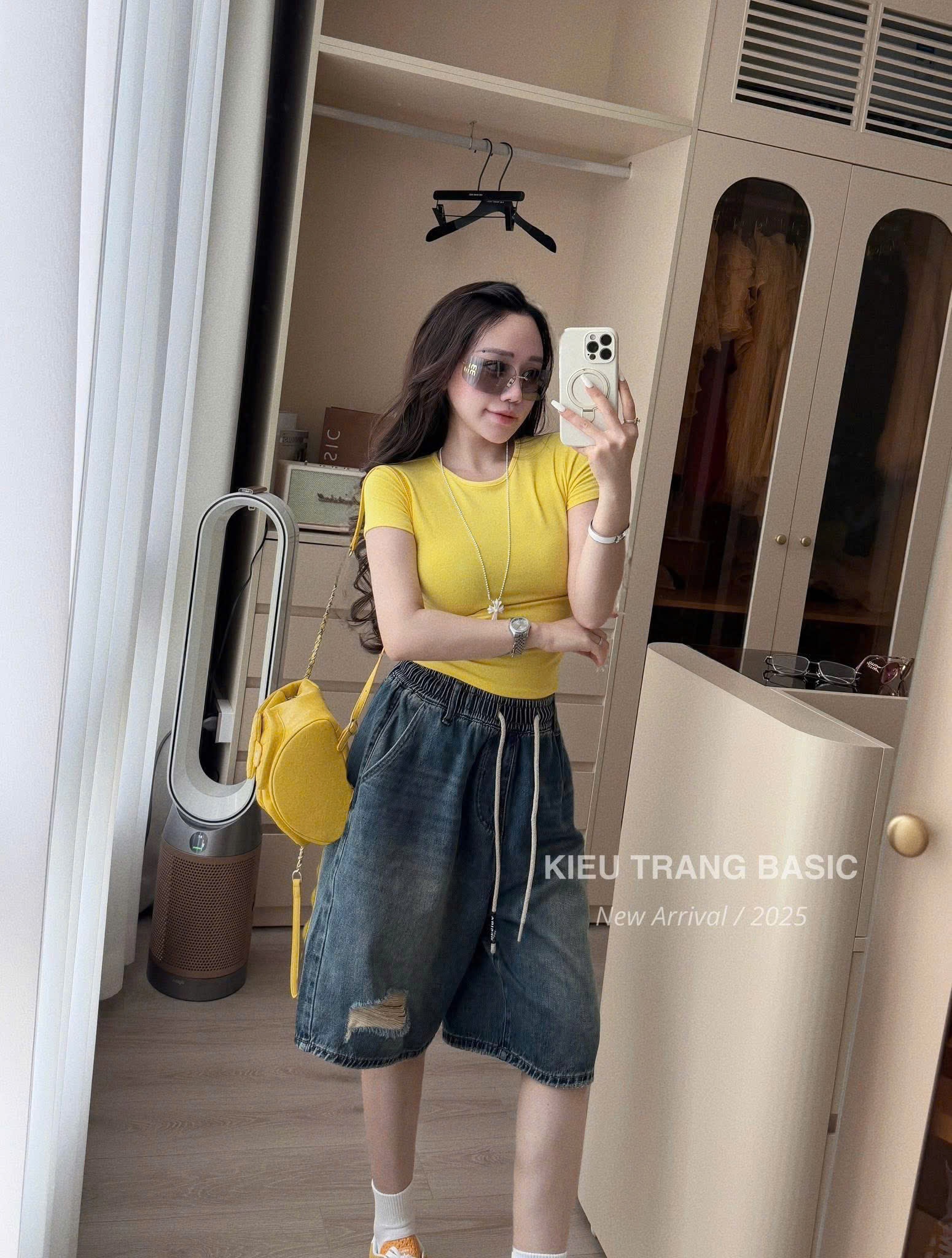 SET ÁO COTTON VÀNG TRƠN QUẦN JEAN NGỐ