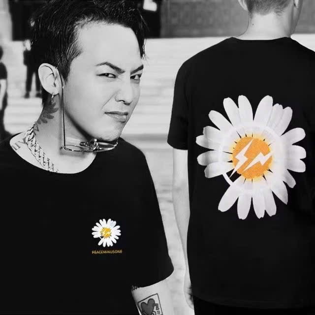 Bme_ ÁO PHÔNG ĐEN HOA HƯỚNG DƯƠNG TRẮNG GIA ĐÌNH