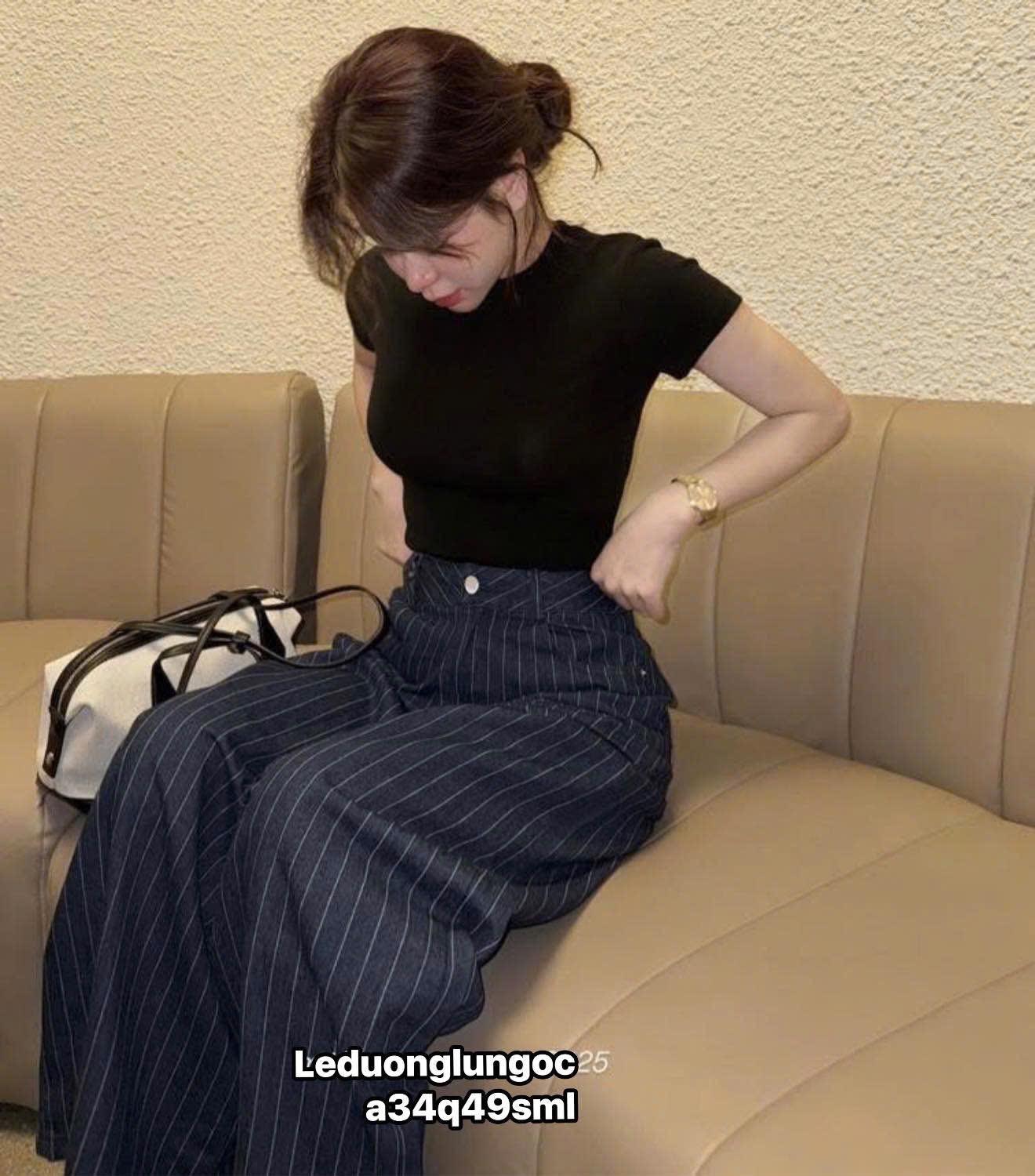 QUẦN SUÔNG JEAN GIẤY KẺ SỌC HOT HIT