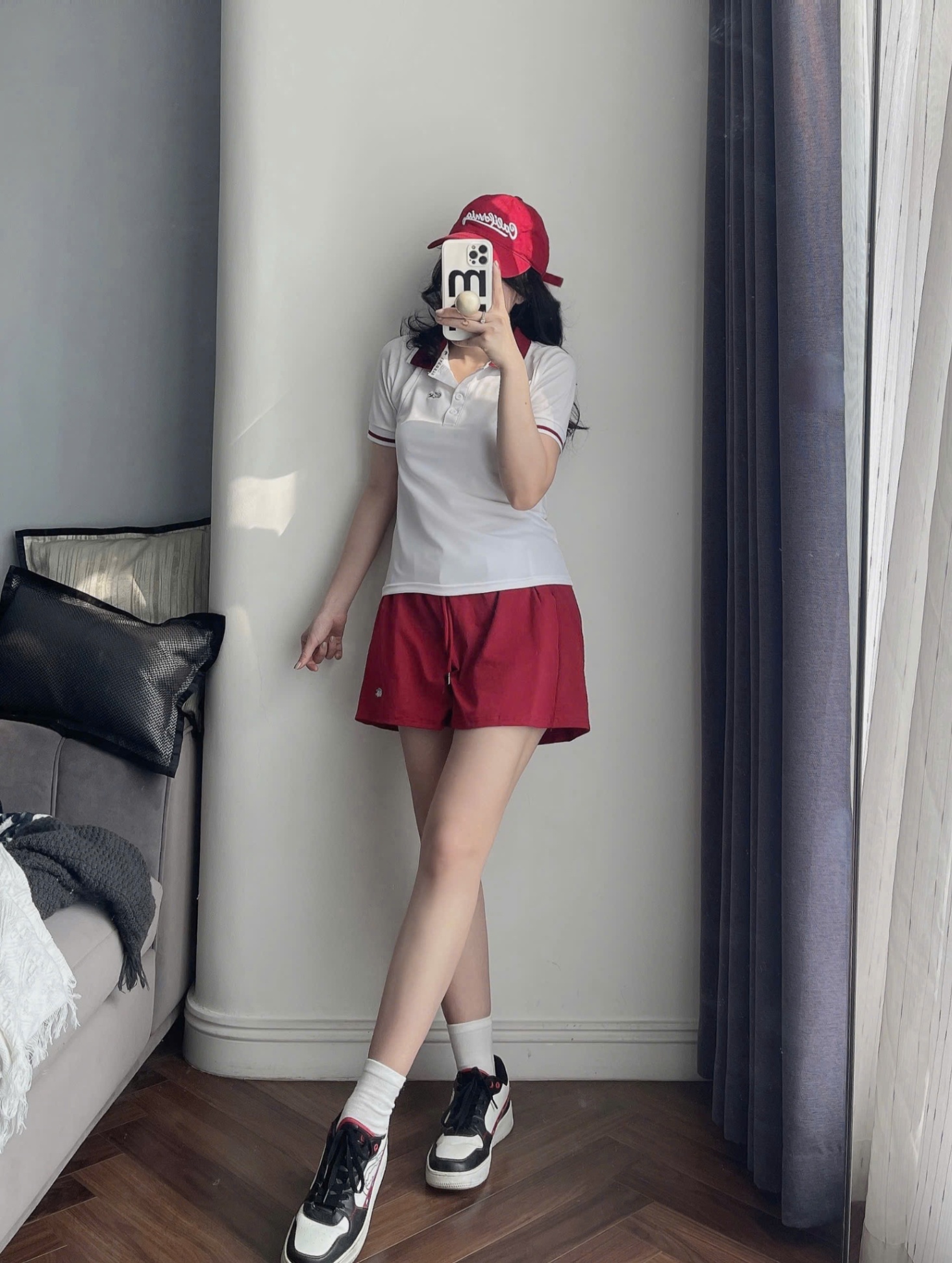 SET NỮ POLO THÊU CÁ SẤU QUẦN SOOC ĐỎ