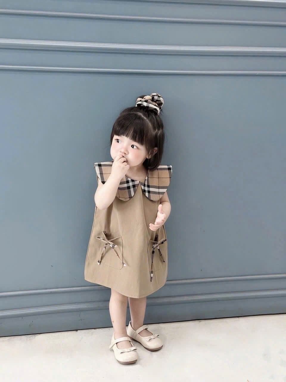 VÁY NÂU PHỐI KẺ BBR BÉ GÁI