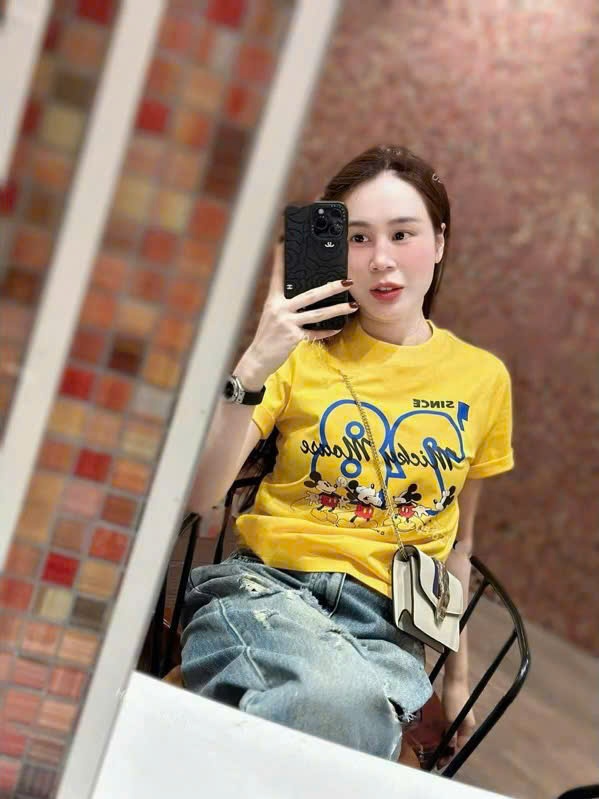 ÁO PHÔNG VÀNG SỐ 28 HOT HIT