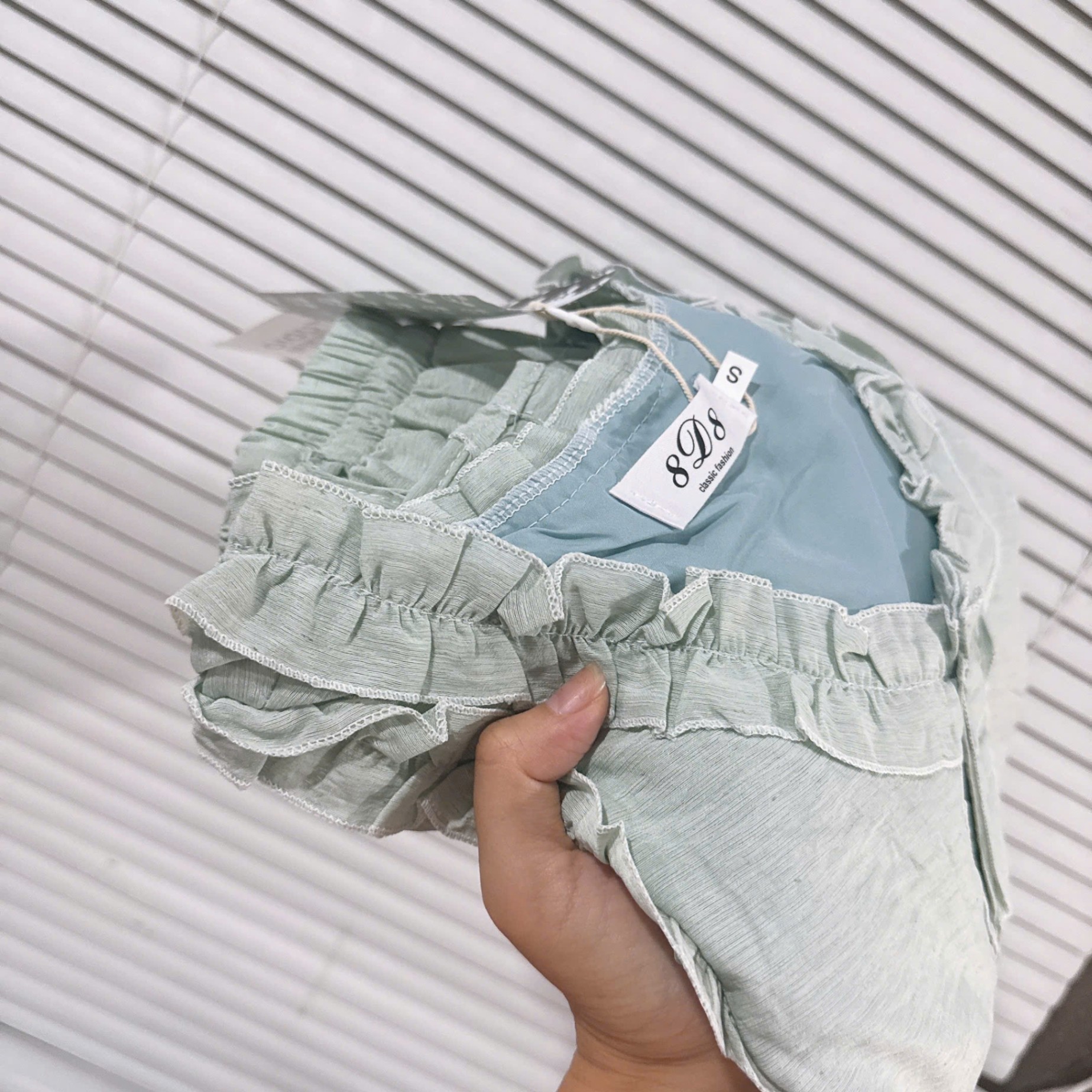 SET ĐŨI TƠ SÁT NÁCH VIỀN BÈO QUẦN ỐNG RỘNG
