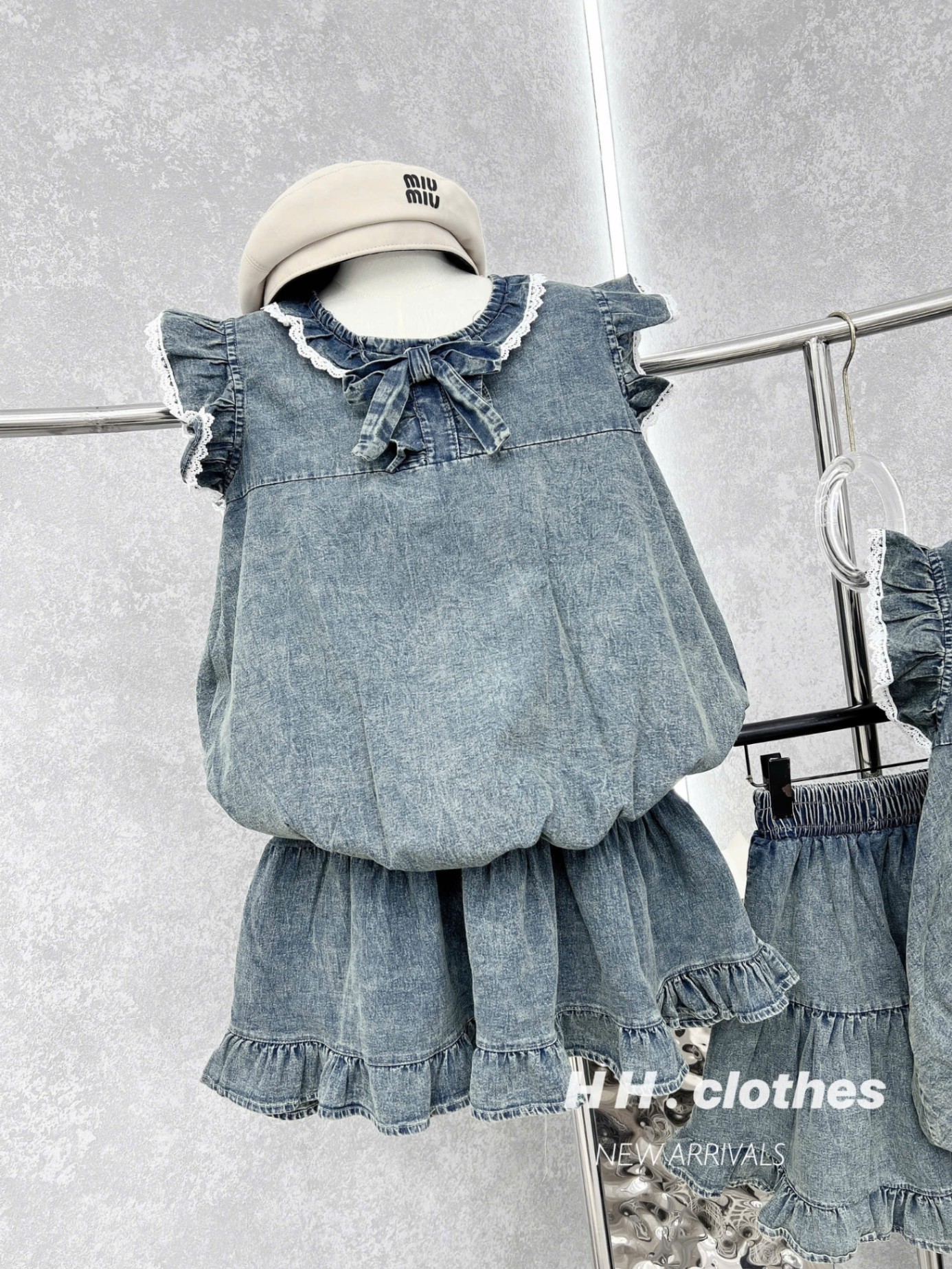 SET JEAN ĐÙI SÁT NÁCH PHỐI CỔ SEN VIỀN BÈO