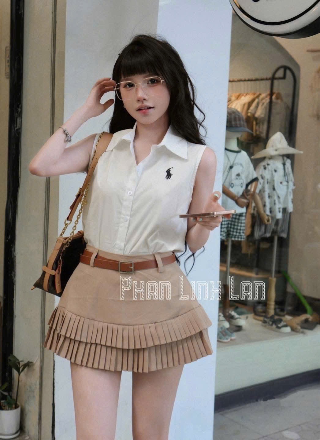 ÁO SƠ MI TRẮNG SÁT NÁCH THÊU NGỰA