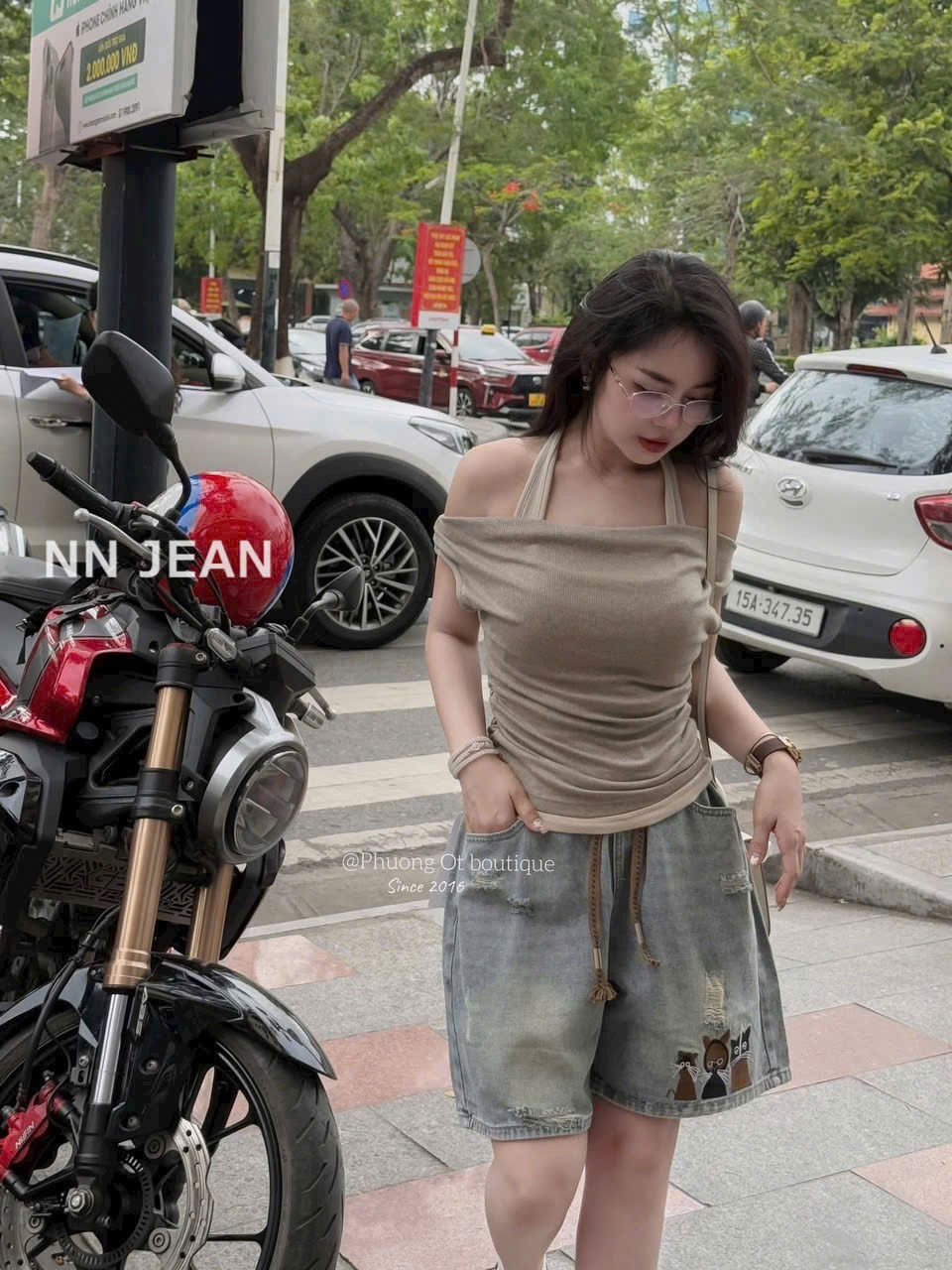QUẦN SOOC JEAN NỮ CẠP CHUN SUÔNG THÊU 3 CON THÚ