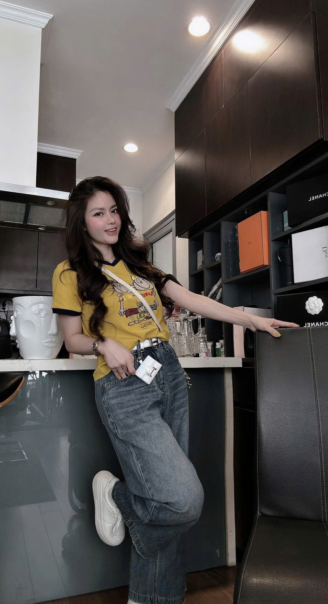 SET ÁO PHÔNG VÀNG PEACE LOVE MIX QUẦN JEAN SUÔNG