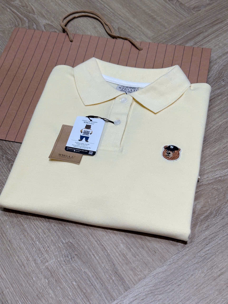 ÁO POLO VÀNG THÊU GẤU WHOA CHO NỮ