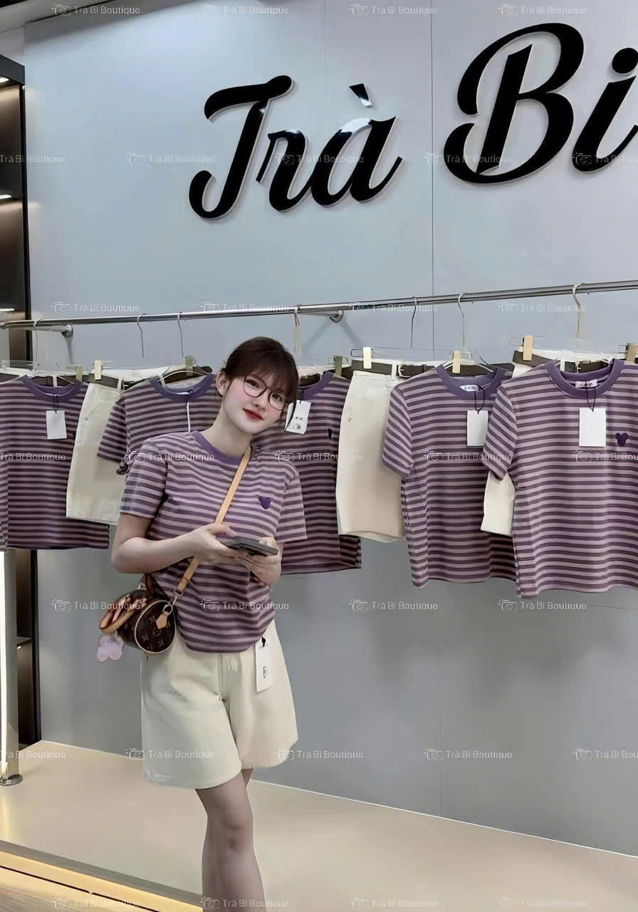 SET ÁO KẺ TÍM THÊU MIX QUẦN SOOC JEAN TRẮNG