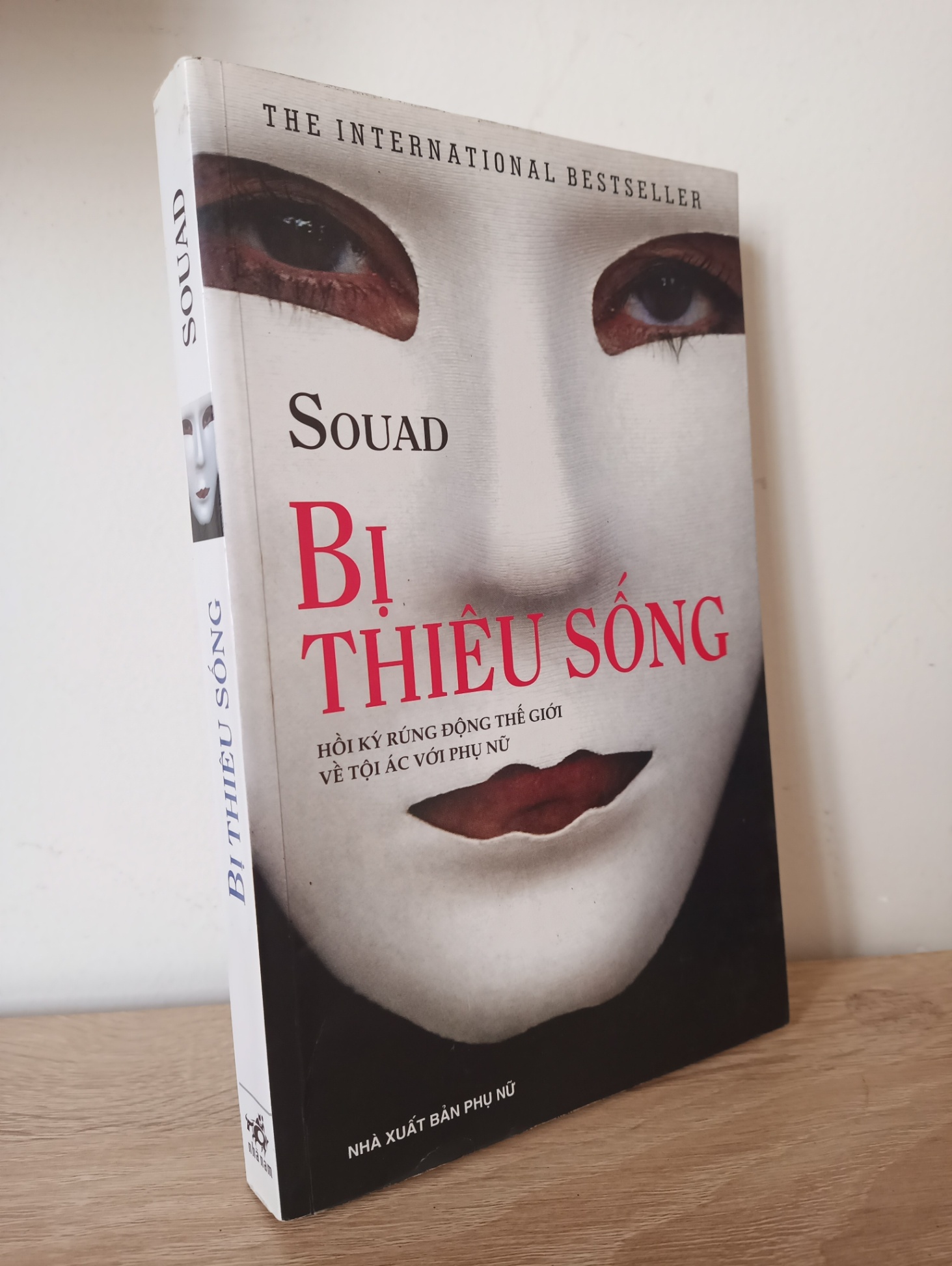 [Phiên Chợ Sách Cũ] Bị Thiêu Sống - Souad 2012