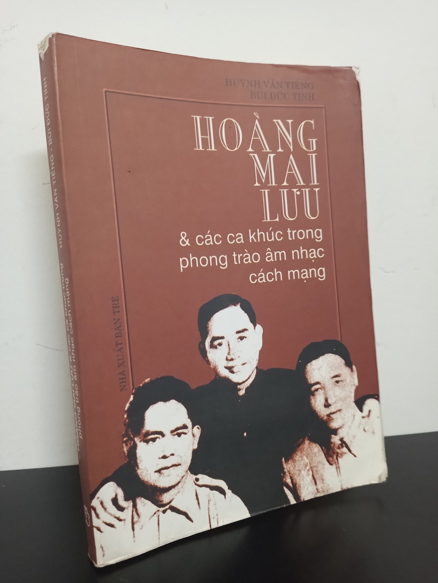 [Phiên Chợ Sách Cũ] Hoàng Mai Lưu & Các Ca Khúc Trong Phong Trào Âm Nhạc Cách Mạng - Huỳnh Văn Tiểng, Bùi Đức Tịnh 3112