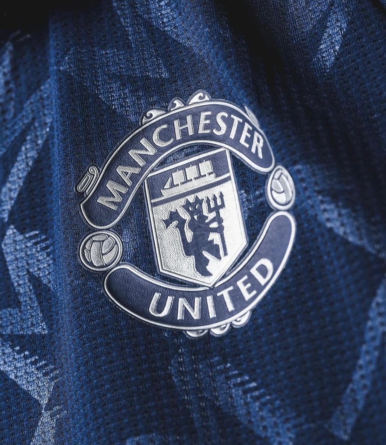 SALE MANCHESTER UNITED AWAY KIT 2024 2025 SALE MANCHESTER UNITED AWAY KIT 2024 2025