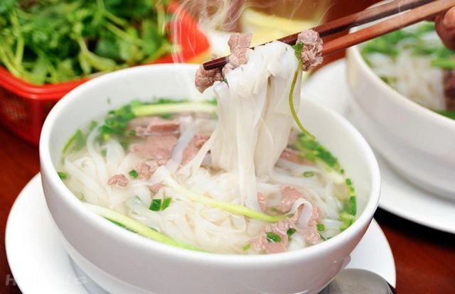 Bánh Phở Tươi - Sợi Nhỏ, Đảm Bảo An Toàn Vệ Sinh, Uy Tín, Chất Lượng