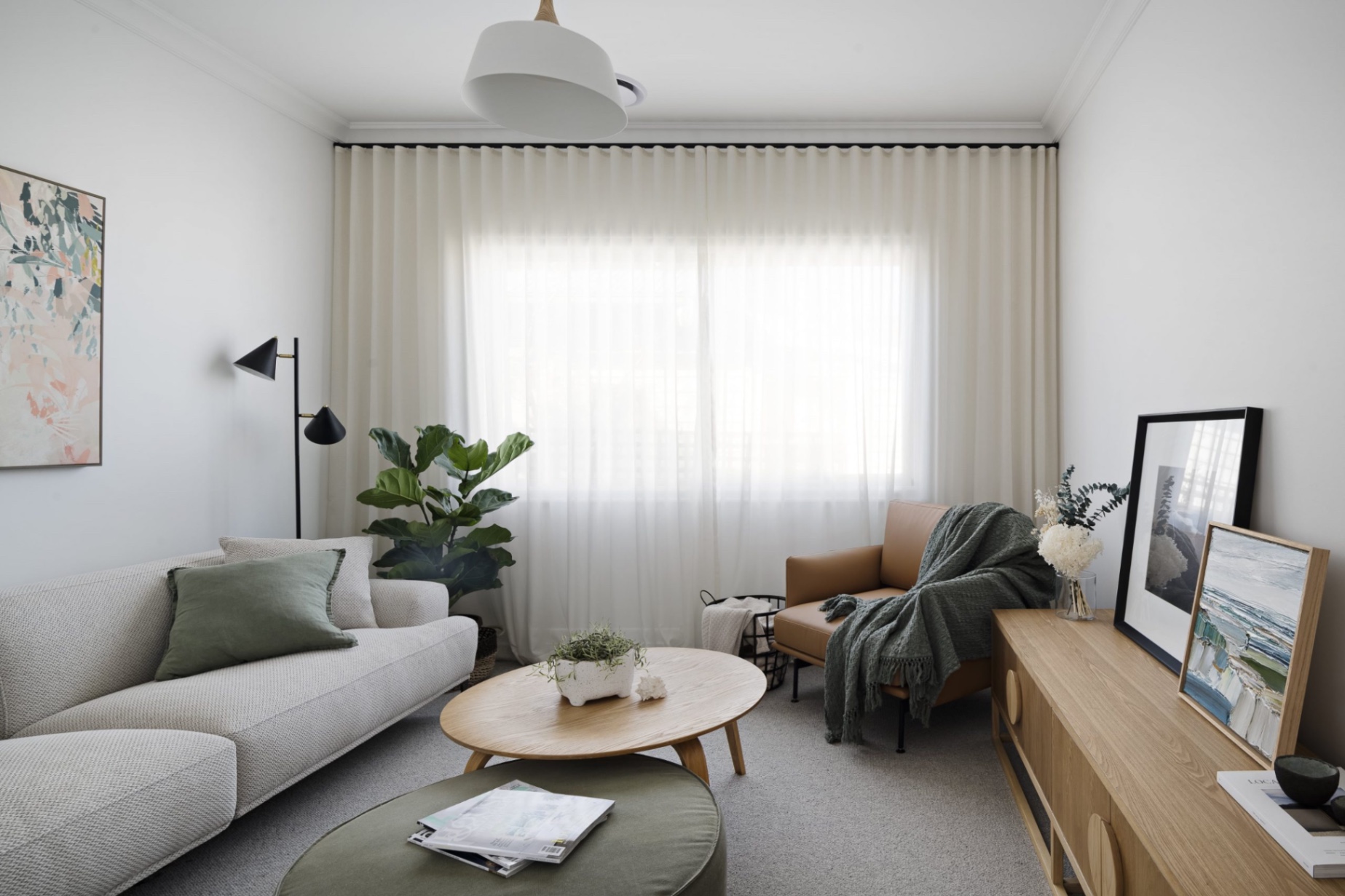 Nên mua sofa da hay nỉ cho phòng khách?