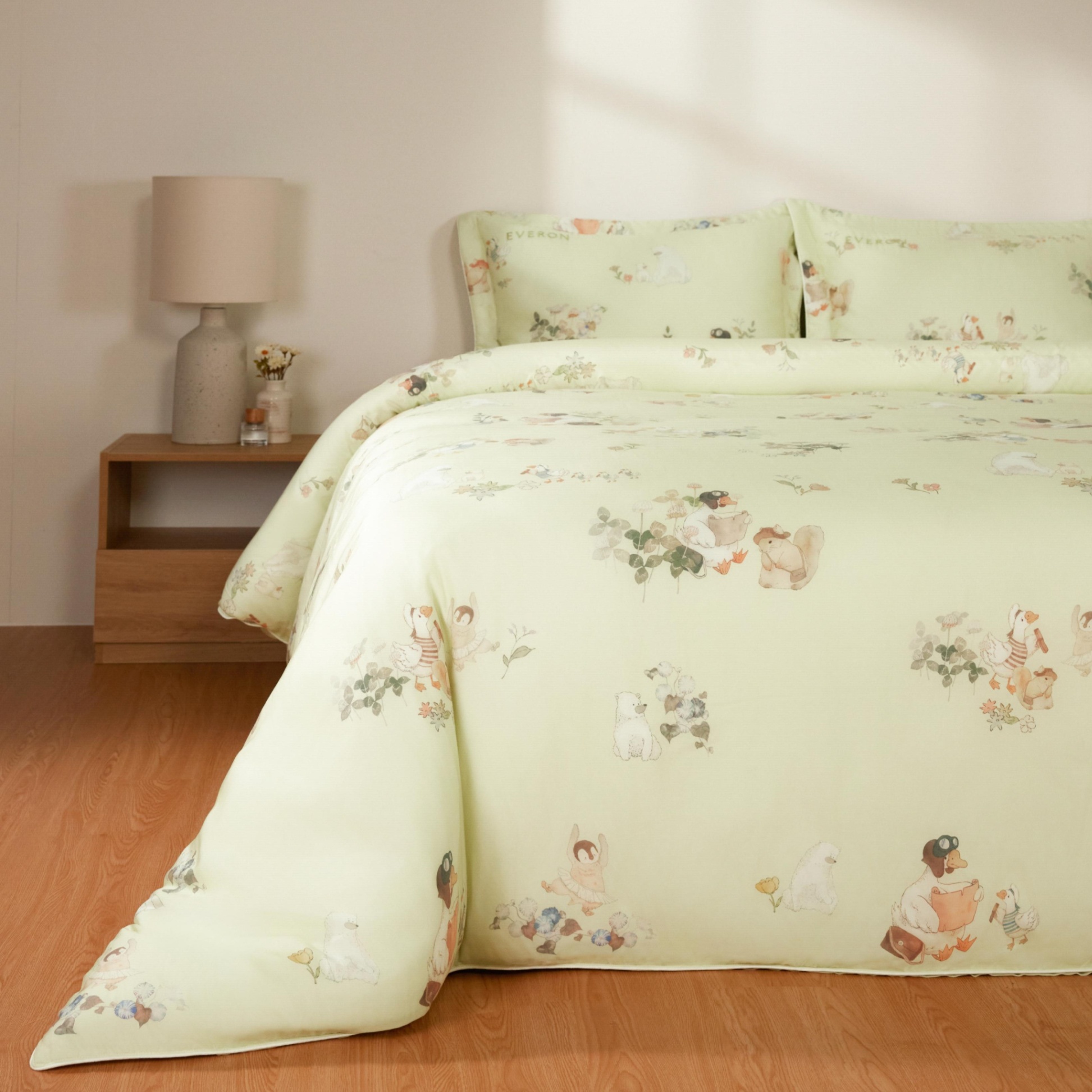 Bộ chăn ga gối EVERON CPT 26202 Khu rừng cổ tích vải Tencel