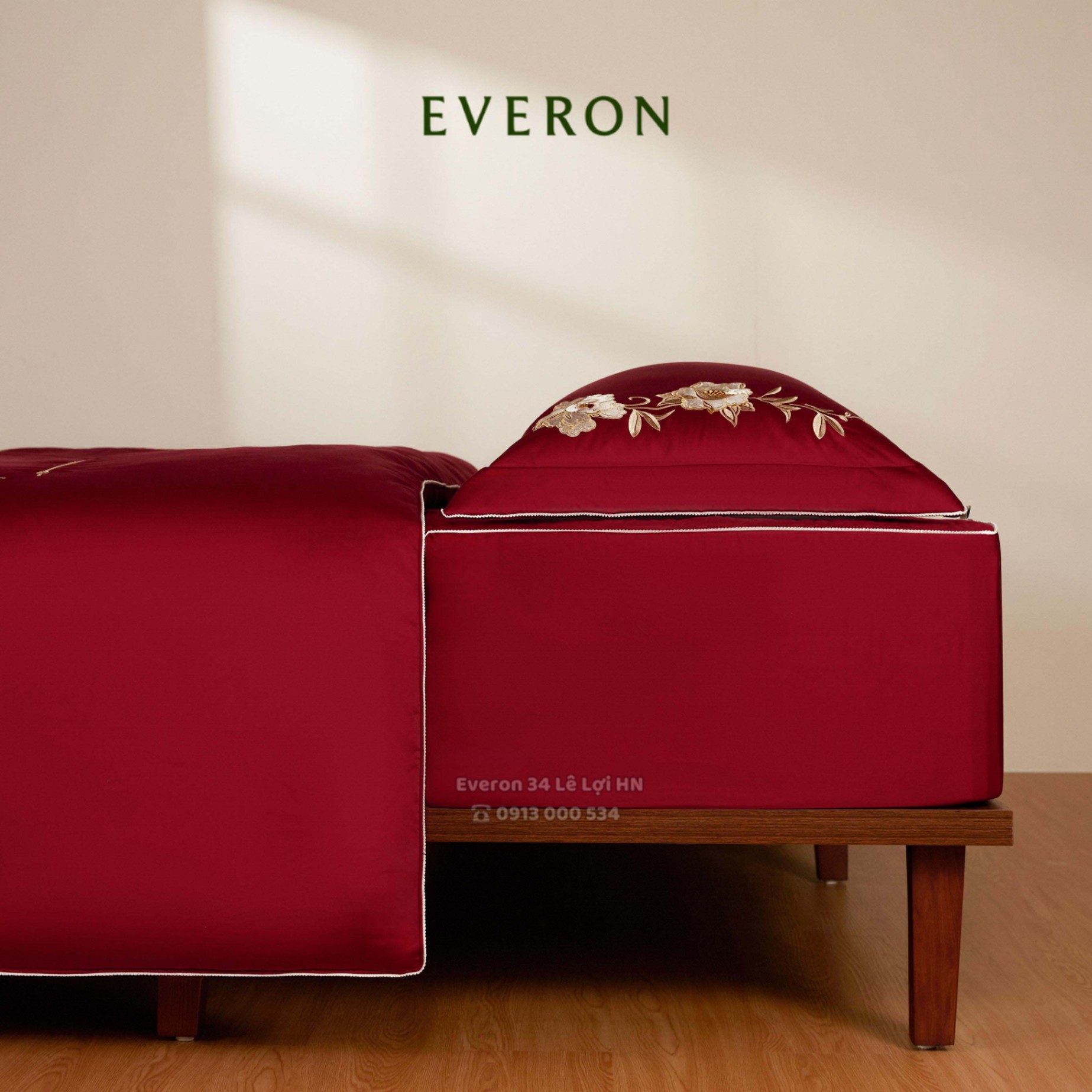Bộ chăn ga gối EVERON ESTC 26007 Cẩm chướng đỏ thêu sang trọng vải Tencel Blend
