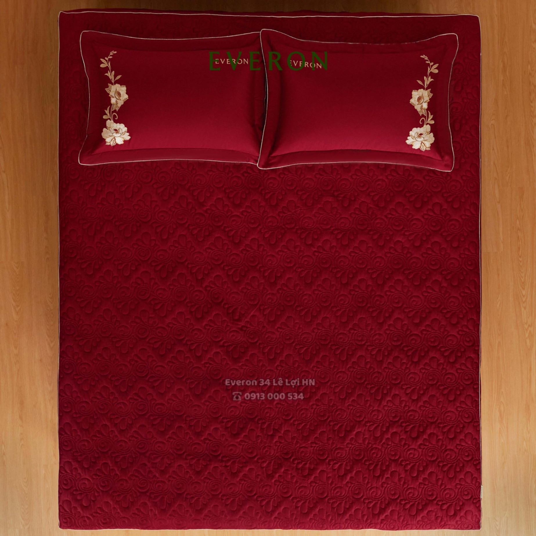 Bộ chăn ga gối EVERON ESTC 26007 Cẩm chướng đỏ thêu sang trọng vải Tencel Blend