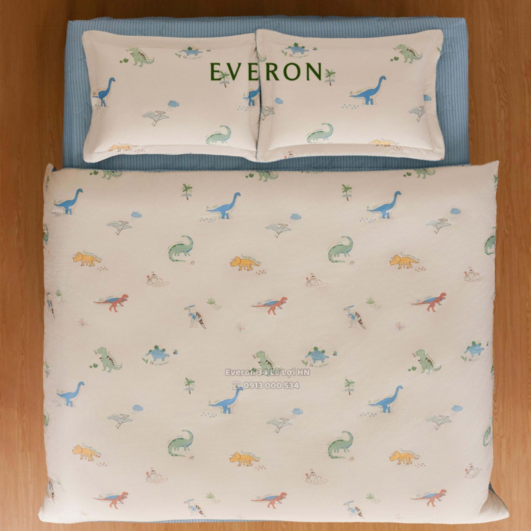 Mẫu chăn ga gối EVERON CPC 26204 Cuộc phiêu lưu của Cổ Dài & Ba Sừng vải Cotton Sateen