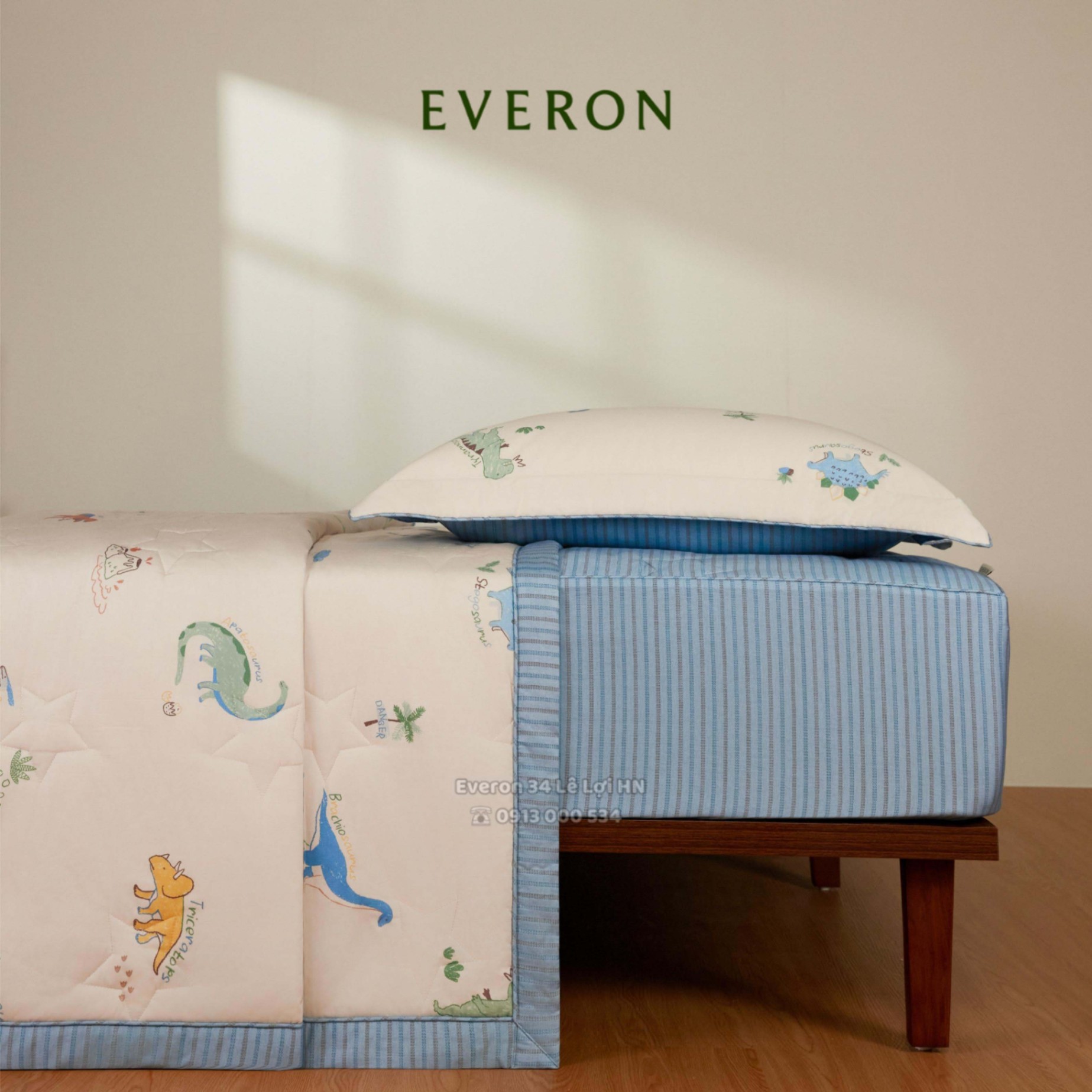 Mẫu chăn ga gối EVERON CPC 26204 Cuộc phiêu lưu của Cổ Dài & Ba Sừng vải Cotton Sateen