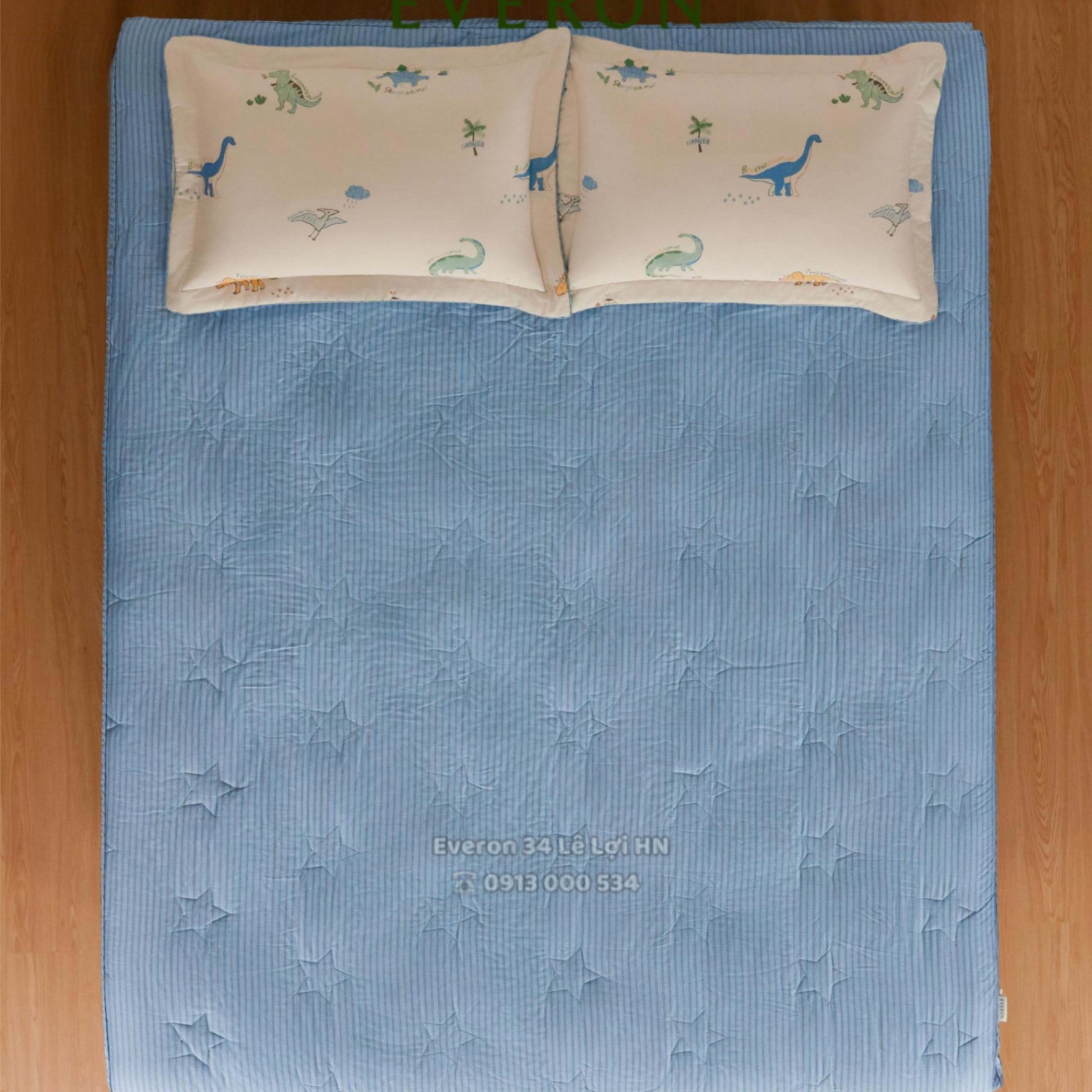 Mẫu chăn ga gối EVERON CPC 26204 Cuộc phiêu lưu của Cổ Dài & Ba Sừng vải Cotton Sateen