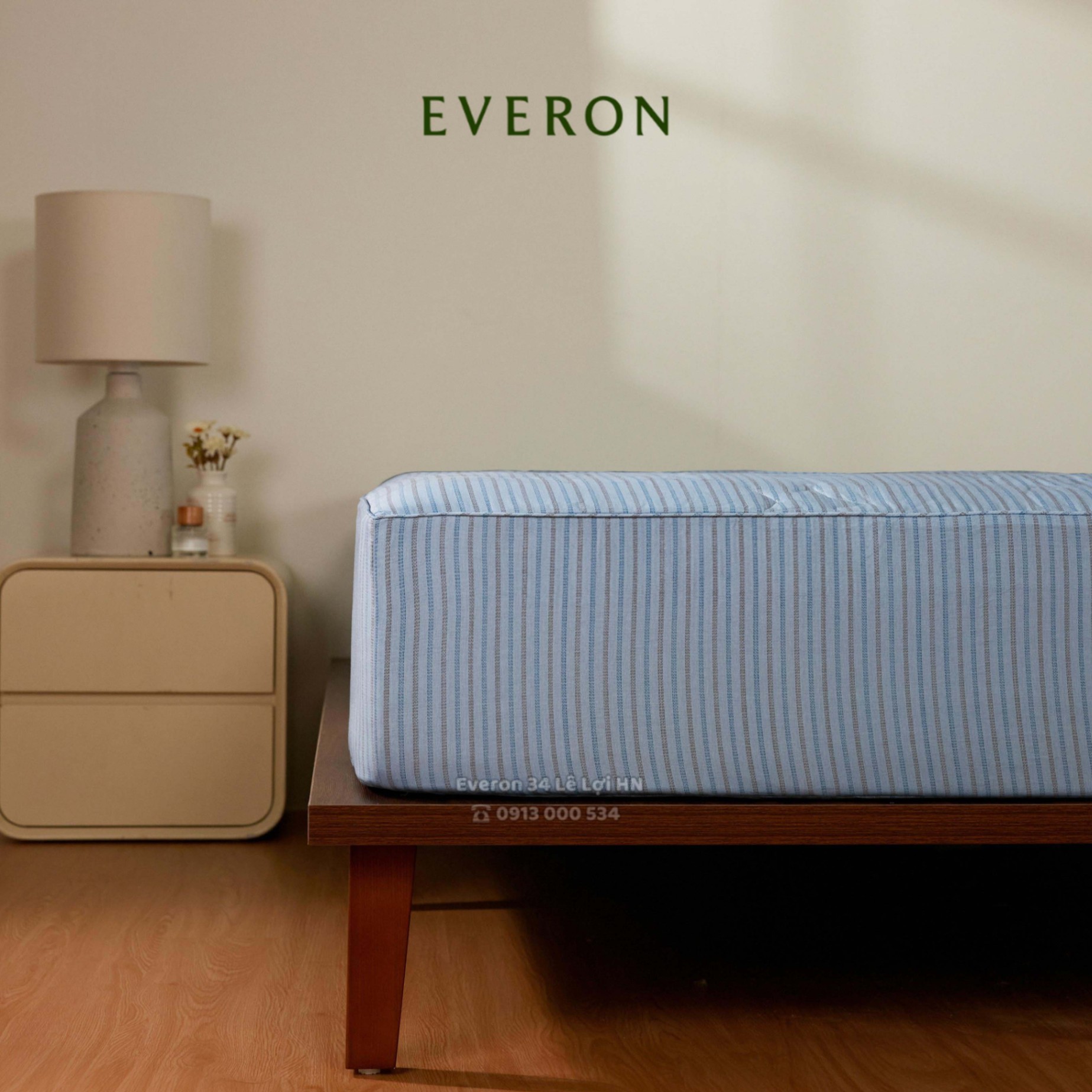 Mẫu chăn ga gối EVERON CPC 26204 Cuộc phiêu lưu của Cổ Dài & Ba Sừng vải Cotton Sateen