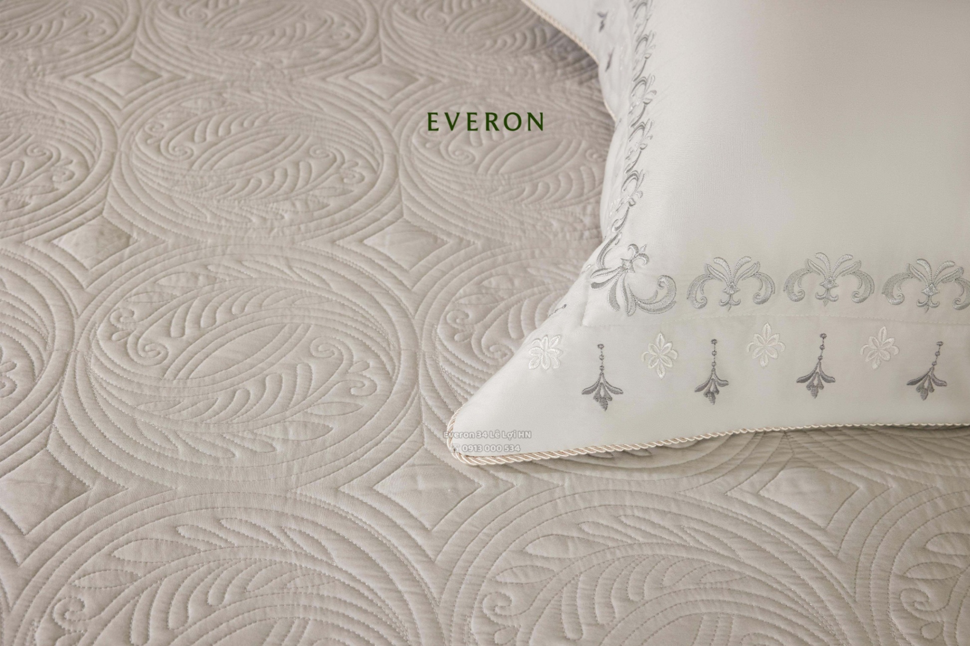 Bộ chăn ga Everon Artemis cao cấp ASBM 26101 màu platinum thêu vải lụa Silk - Cung điện Bạch Kim