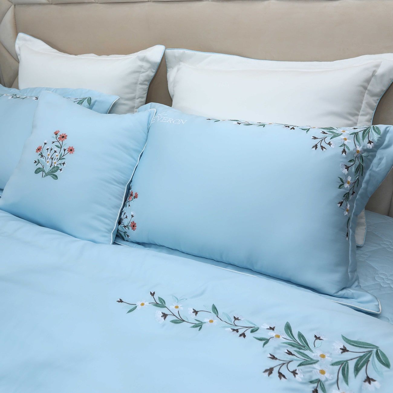 Bộ chăn ga Everon EST 20035 (Vải tencel) thêu hoa màu xanh