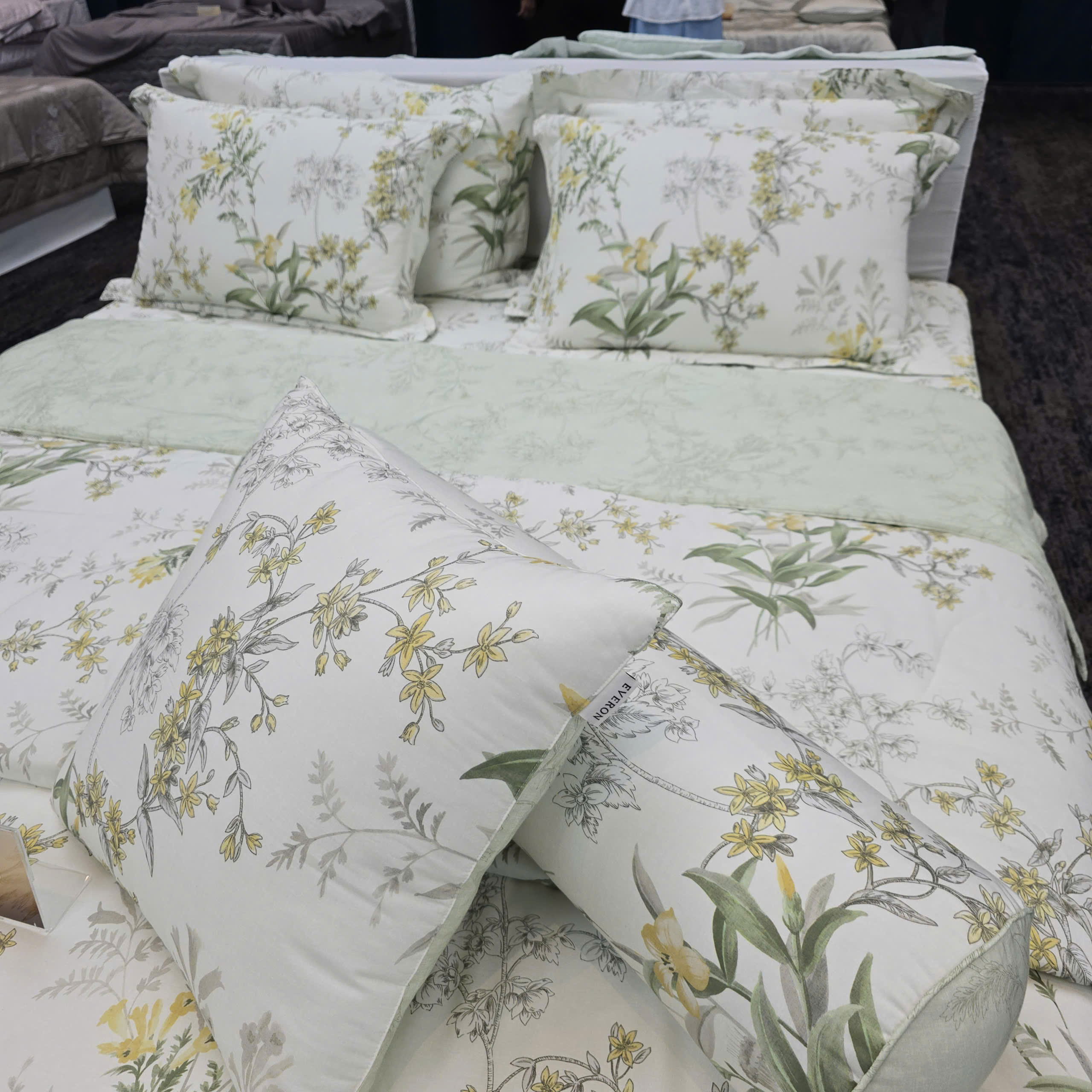 Mẫu chăn ga EVERON màu hoa xanh vải Modal cotton EPMOC 27025