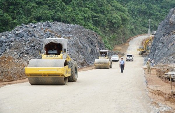 Bê tông An Minh Cao Bằng thảm bê tông asphalt thị trấn Đông Khê