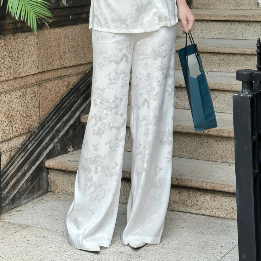 Quần Thanh Y