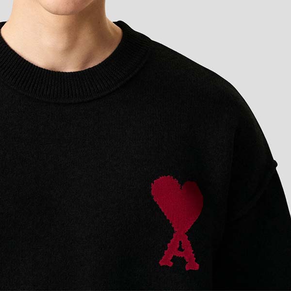 Ao-Len-Ami-Paris-De-Coeur-Big-Heart-Logo-Sweater-Black-UKS838018-05762-009_ao-len-ami-paris-de-coeur-big-heart-logo-sweater-black-uks838018-05762-009 (3).jpg