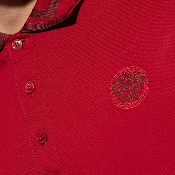 Ao-Polo-Versace-Medusa-Greca-With-Logo-Embroidered-In-Red-A89492-1A04867-1RB30_ao-polo-versace-medusa-greca-red-a89492-1a04867-1rb30 (3).jpg