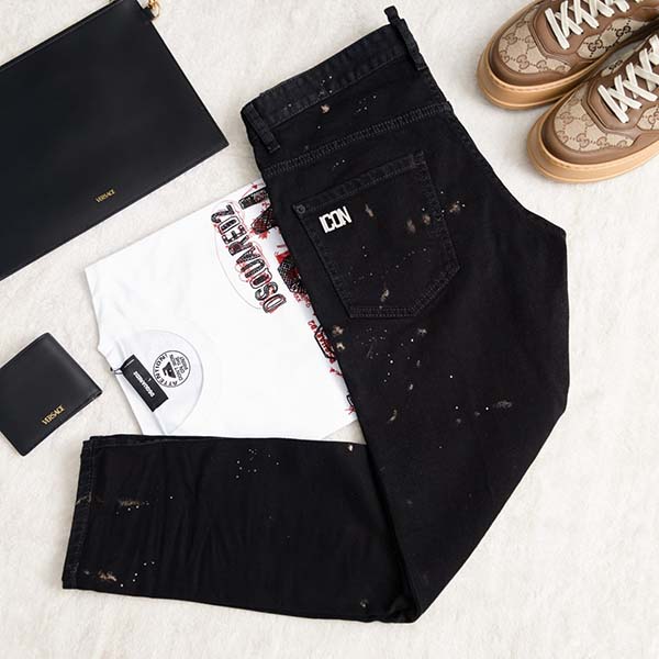 Quan-Jean-Dsquared2-Denim-Skater-Icon-Black-Milky-Stella-A-Line-S79LA0071-S30564-900_quan-jean-dsquared2-icon-black-milky-s79la0071-s30564-900 (3).jpg