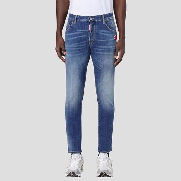 Quan-Jean-Dsquared2-Skater-Stretch-Cotton-With-Tag-Logo-In-Blue-S74LB1471-S30342-470_quan-jean-dsquared2-tag-logo-blue-s74lb1471-s30342-470 (4).jpg