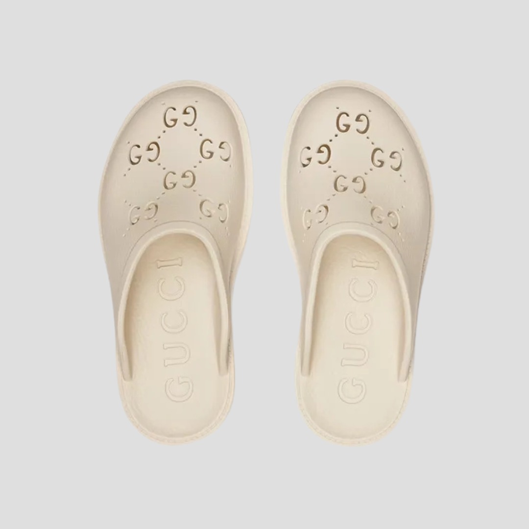 Suc-Gucci-Platform-Perforated-G-Sandal-In-Beige-663577-JFB00-9022_tải xuống (1).jpg
