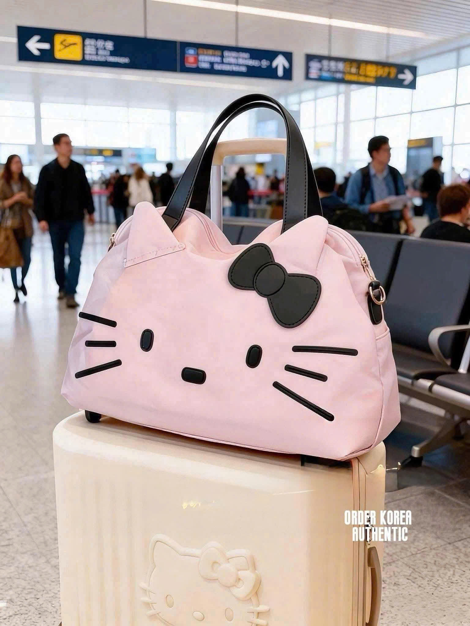 0604# Túi du lịch Hello Kitty