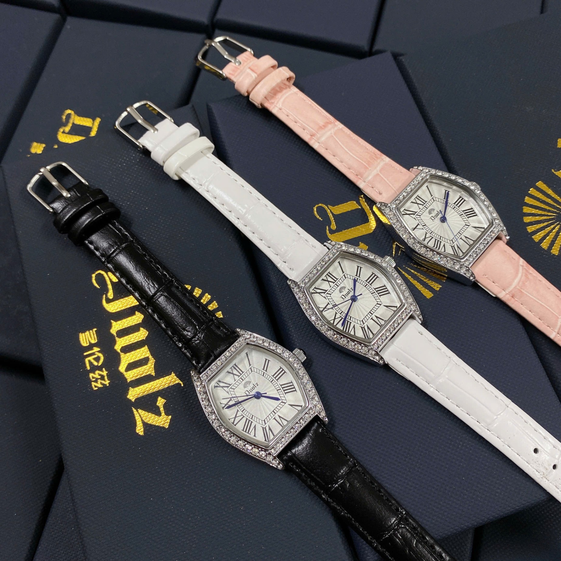 D2809# Đồng hồ Dualz la mã dây da rắn