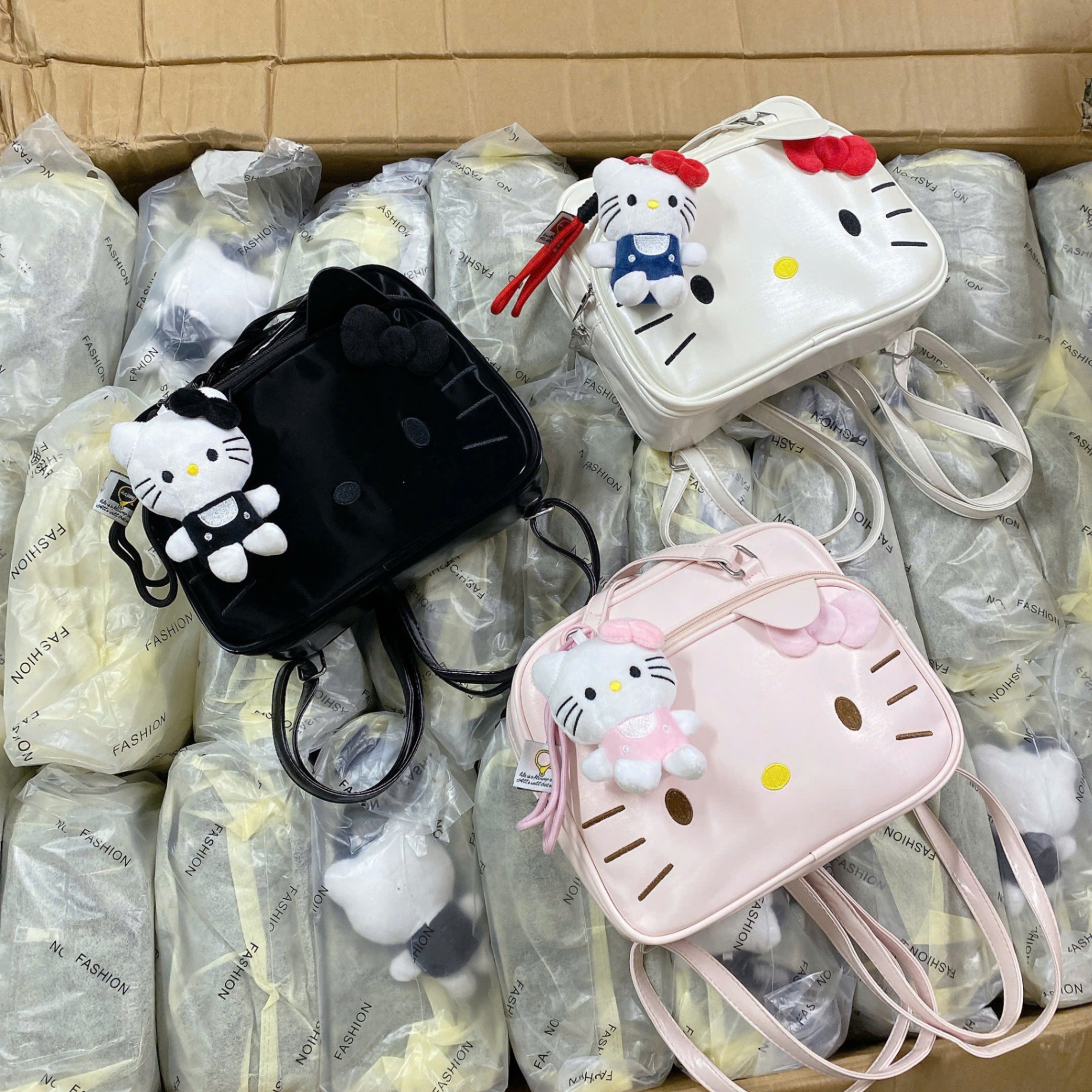 1447# Balo Hello Kitty hộp vuông 3 màu