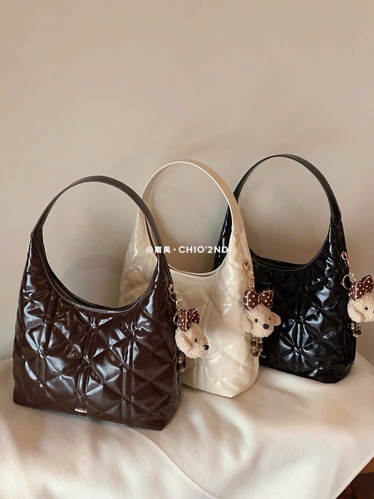 HS332# Túi Chio'2nd kẹp nách vân trám