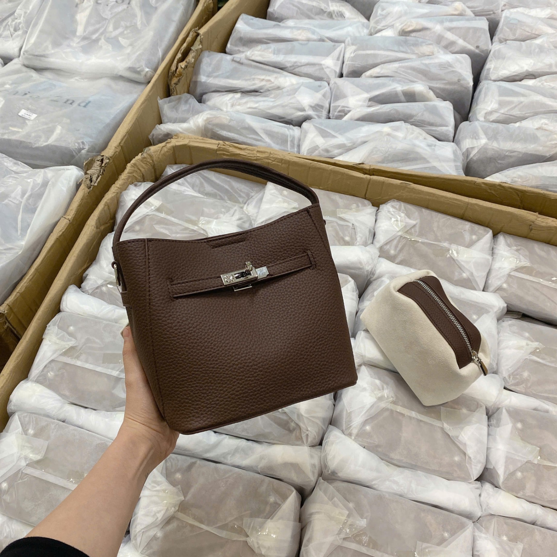 HS347# Set túi Chio'2nd dáng đứng khóa xoay